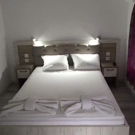 Къща Мечта Hotel Chernomorets Eksteriør billede