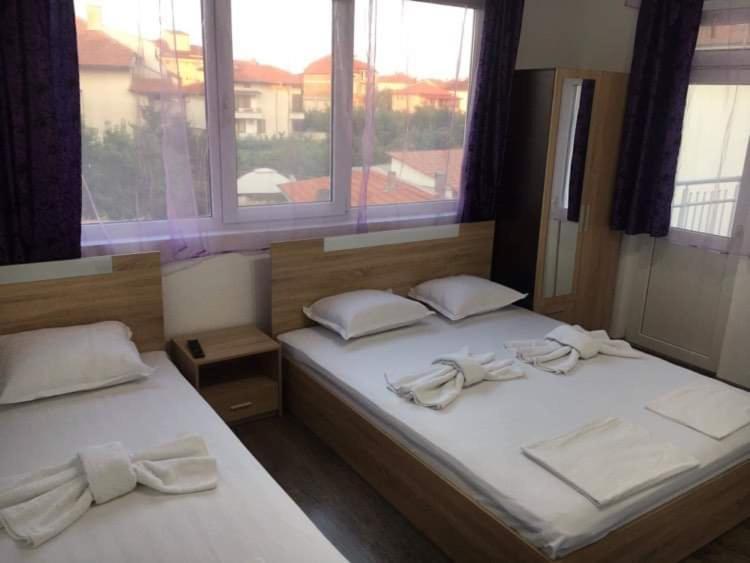 Къща Мечта Hotel Chernomorets Eksteriør billede